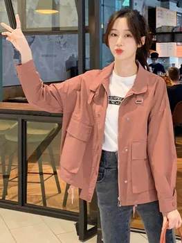 Новые осенние куртки в рабочем стиле 2023, женские короткие тренчи, Корейская версия свободной кирпично-красной блузки 15