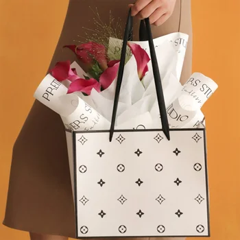 Упаковка большого букета роз подарочный пакет оптом роскошный флорист квадратная коробка бумажный пакет для цветов на день Святого Валентина