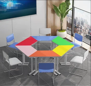 Цветная трапециевидная комбинация сращивания для студентов, шесть приставных столиков, комната для групповых занятий в учебном заведении для психологических консультаций
