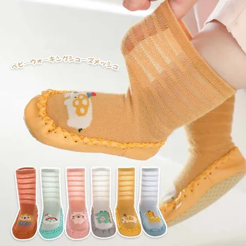 Нескользящие носки, детские аксессуары, мультяшные кроссовки для новорожденных с противоскользящей резиновой подошвой, первые ходунки для мальчиков и девочек. 4
